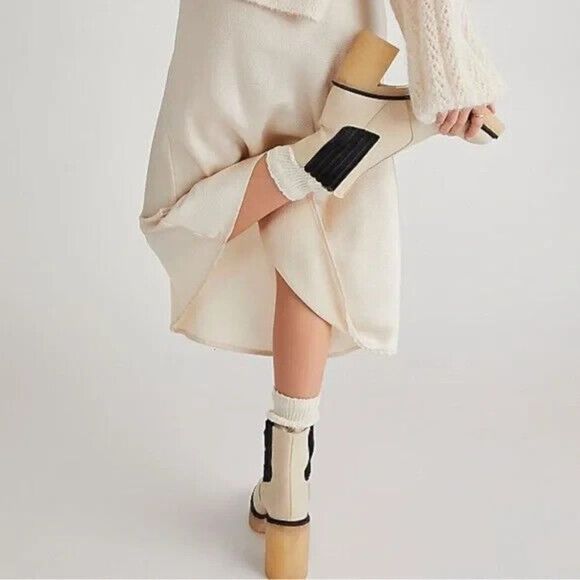 Free People James‎ Chunky Heel Chelsea Boot White Leather Size US 9.5 - Picture 2 of 8
